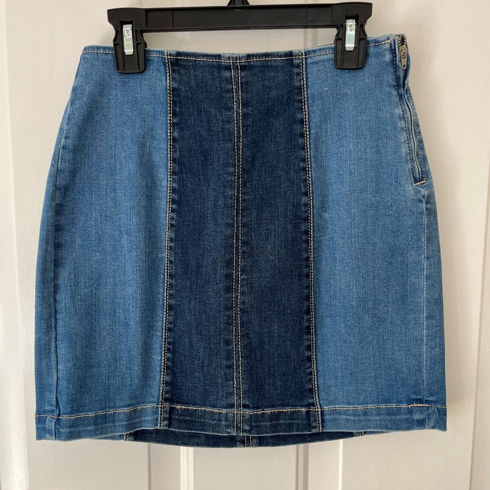 PacSun: color block jean skirt, size 24
